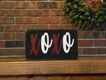 Load image into Gallery viewer, XOXO Valentine's Day Farmhouse Sign l Valentine's Day Decor l Farmhouse Valentine's Day Sign l Farmhouse Valentine's Day Decor l XOXO Sign