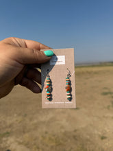 Load image into Gallery viewer, Turquoise and Spiny Oyster Star beaded earrings
