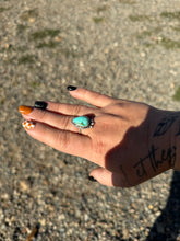 Load image into Gallery viewer, Turquoise adjustable ring
