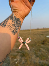 Load image into Gallery viewer, Pink conch and cotton candy Bow necklace
