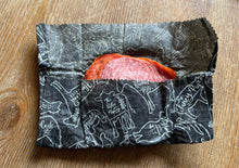 Load image into Gallery viewer, Set of 3 Farmhouse Bees Wax Wraps
