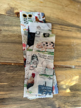 Load image into Gallery viewer, Set of 3 Farm Pattern Bees Wax Wraps
